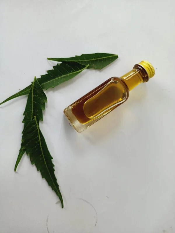 Neem Oil - Food & Agriculture by Vedikagri Pvt. Ltd.
